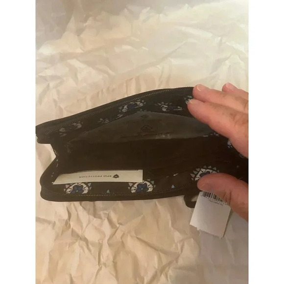 NWT Vera‎ Bradley Retired Pattern Bramble Iconic Pouch Wristlet - Picture 6 of 13